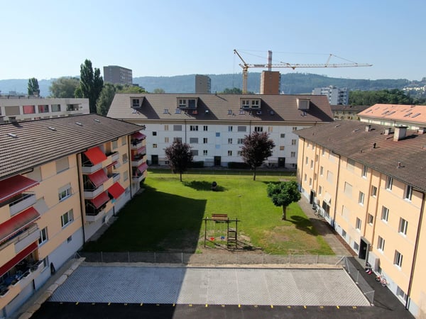 TOP-sanierte 21/2-Zwg mit Balkon im Mühlefeldquartier 10