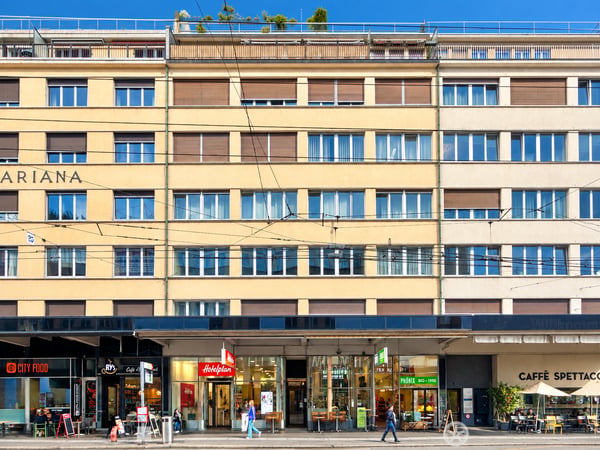 Grosse renovierte 1-Zwg im Zentrum an der Bahnhofstrasse in Biel 1