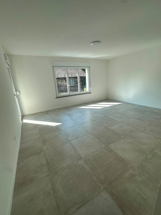 Appartement lumineux de 3.5 pièces avec grand balcon à Moutier 6