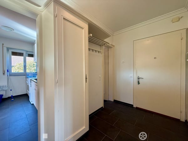 Grosszügige 2.5-Zimmer-Wohnung mit 100 m² und Wintergarten-Charakter 6