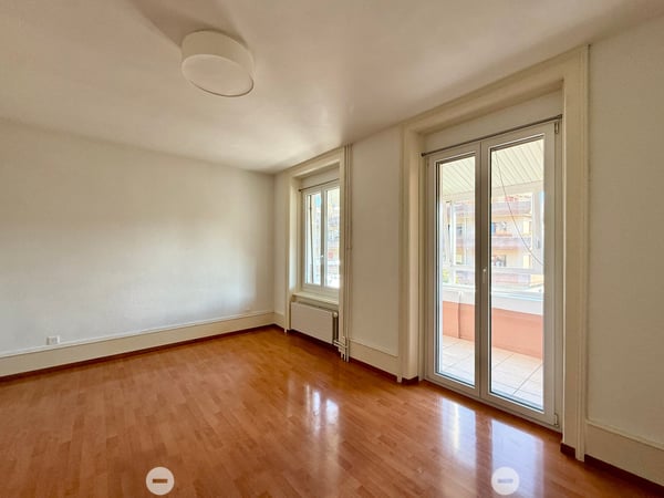 Grosszügige 2.5-Zimmer-Wohnung mit 100 m² und Wintergarten-Charakter 5