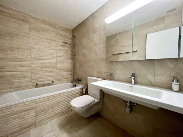 Eigentumsstandard 4.5 Zimmerwohnung mit Balkon 8