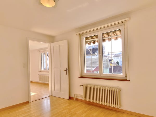 Zentral gelegene 4-Zimmer Wohnung 5