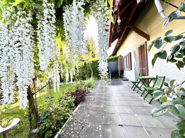 Familienfreundliches Doppeleinfamilienhaus an ruhiger Wohnlage 9