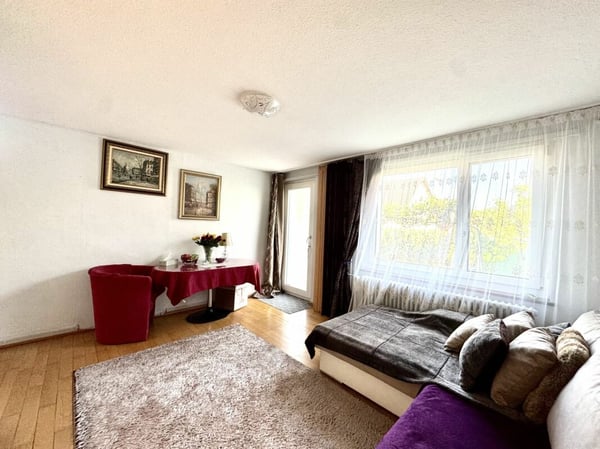 Familienfreundliches Doppeleinfamilienhaus an ruhiger Wohnlage 4