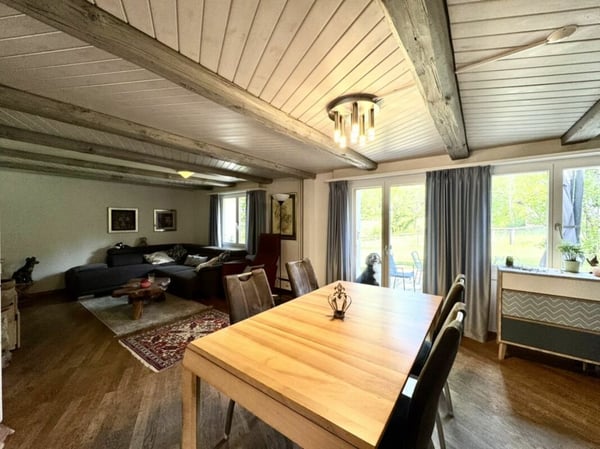 Grosses freistehendes 7.5-Zimmer-Bauernhaus für Pferdeliebhaber oder Kleintierhalter! Pferdeboxen, Remise, Wald und Wiesen .... 13