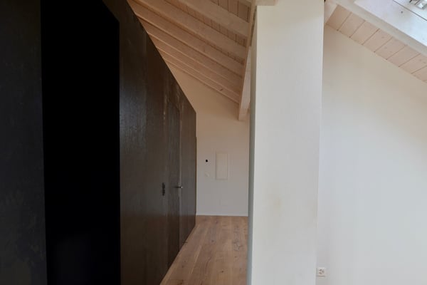Charmantes 3.5-Zimmer-Loft im Dachgeschoss in Toffen – ab November 2026 zu vermieten 3