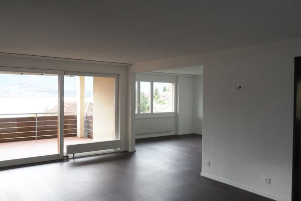 Charmante 4.5-Zimmer-Wohnung mit Seesicht in Oberhofen am Thunersee 12