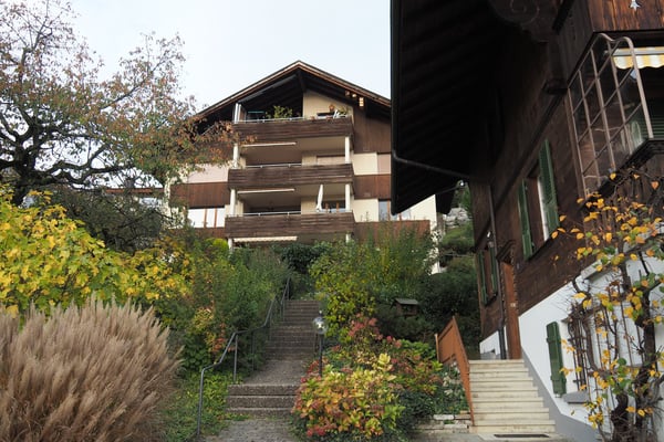 Charmante 4.5-Zimmer-Wohnung mit Seesicht in Oberhofen am Thunersee 2