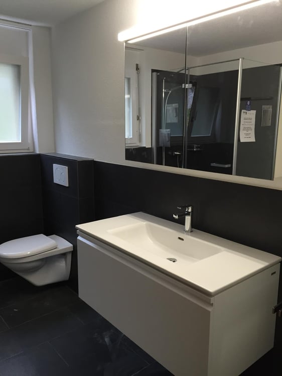 Charmante 4.5-Zimmer-Wohnung mit Seesicht in Oberhofen am Thunersee 10