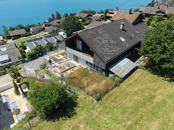 Traumaussicht auf den Thunersee: Grosszügige 2.5-Zimmer-Erdgeschosswohnung in Oberhofen 6
