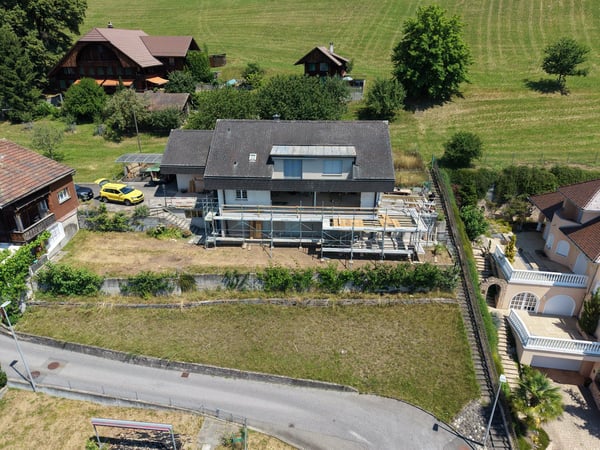 Traumaussicht auf den Thunersee: Grosszügige 2.5-Zimmer-Erdgeschosswohnung in Oberhofen 5