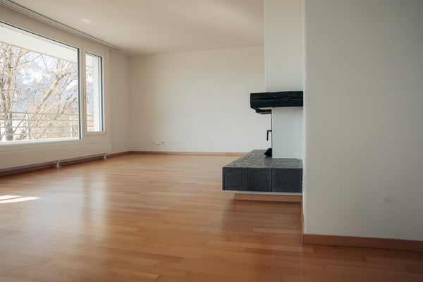 Moderne 4.5-Zimmer-Attikawohnung mit Cheminée in Thun 13