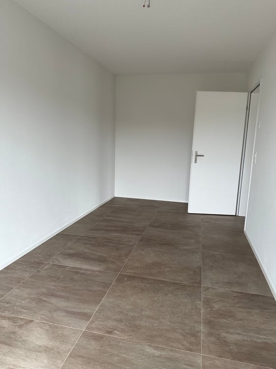 Moderne 4-Zimmer-Neubauwohnung mit Balkon und schöner Aussicht in Uetendorf 9