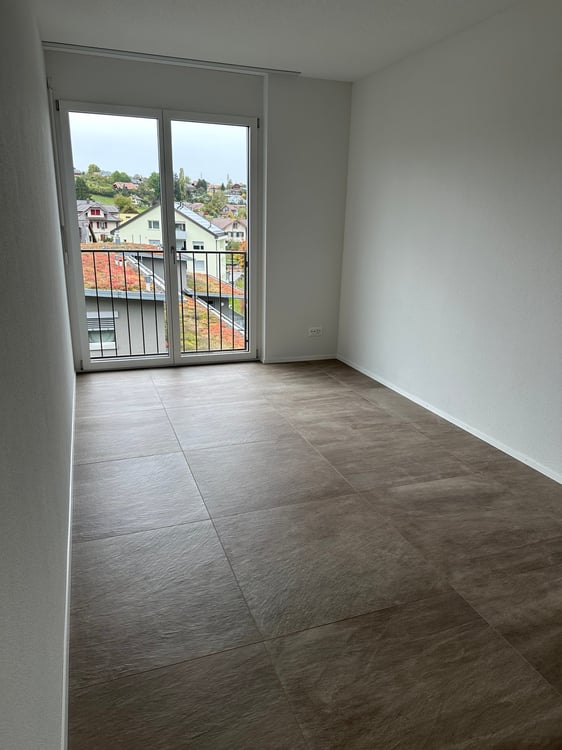 Moderne 4-Zimmer-Neubauwohnung mit Balkon und schöner Aussicht in Uetendorf 8