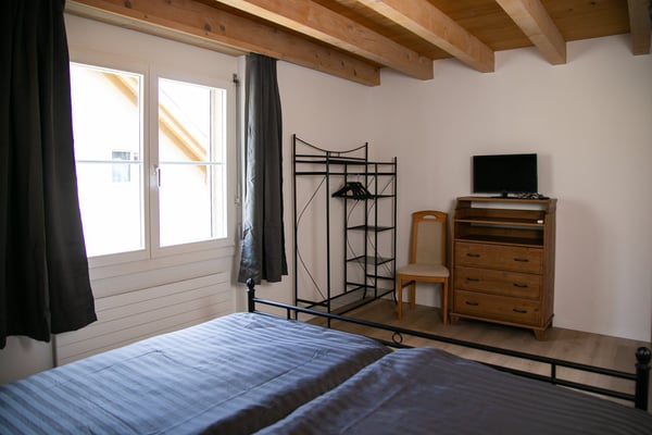 Gemütliche 3-Zimmer-Dachwohnung mit Balkon in Goldiwil b. Thun 9