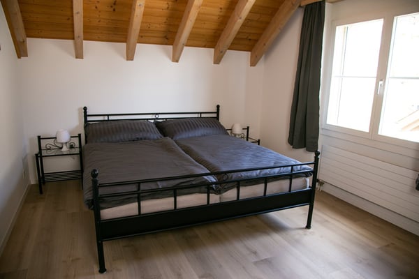 Gemütliche 3-Zimmer-Dachwohnung mit Balkon in Goldiwil b. Thun 8