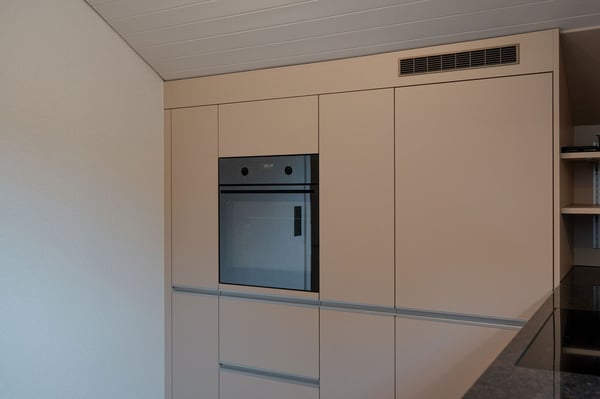Charmante 4-Zimmer-Dachwohnung mit traumhaftem See- und Bergblick in Oberhofen am Thunersee 6