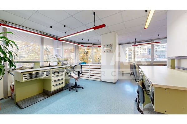 Ufficio-laboratorio di 1 locali 4