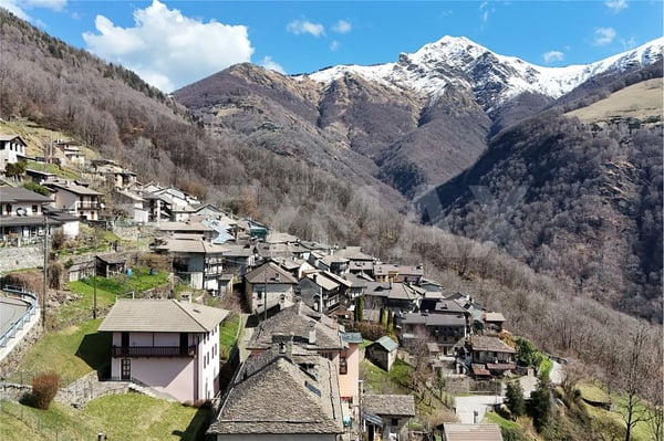 Rustico ristrutturato nel nucleo 4