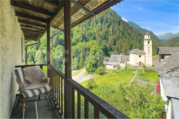 Appartamento di 2.5 locali vicino Bosco Gurin 3