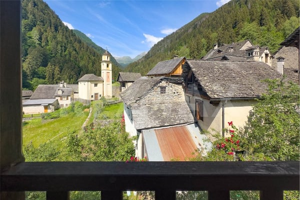 Appartamento di 2.5 locali vicino Bosco Gurin 4
