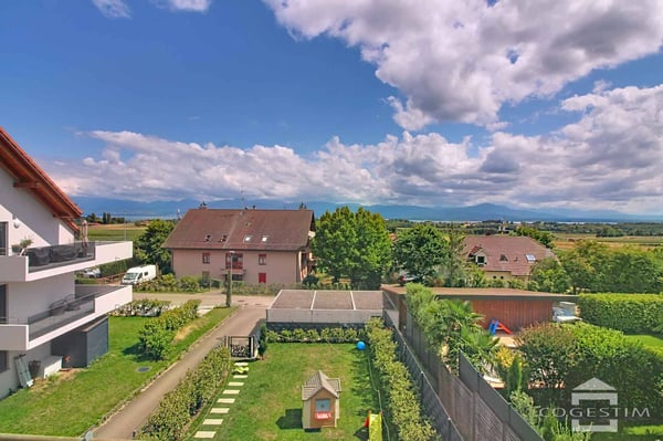 Appartement duplex avec vue Lac & Alpes 13