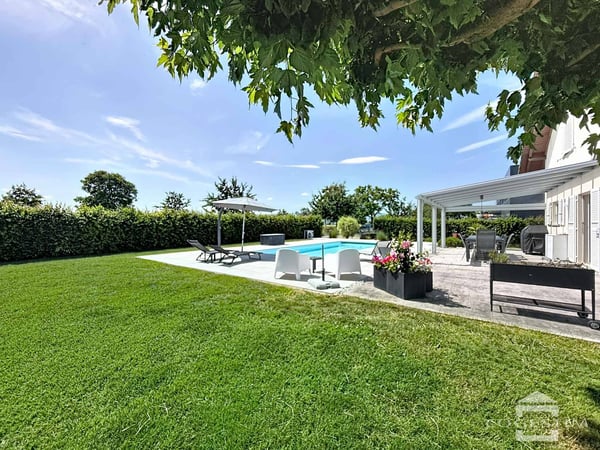 Villa individuelle de 5.5 pièces avec piscine 3