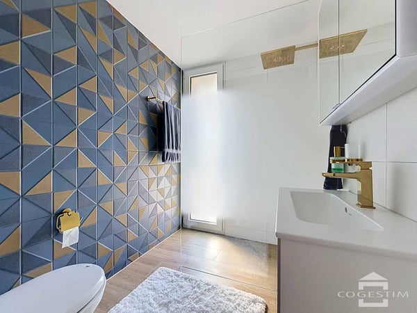 Villa contemporaine de 5.5 pièces avec piscine 12