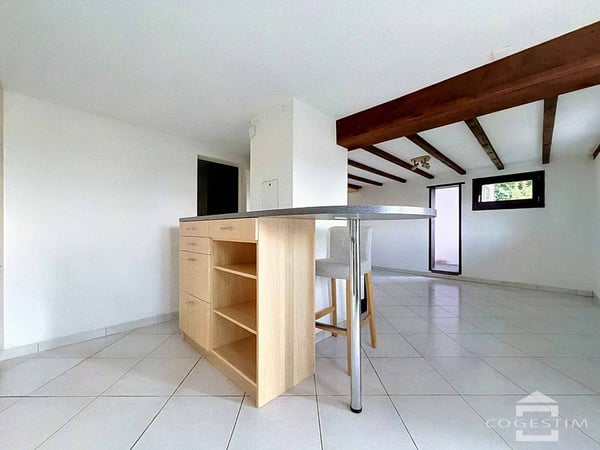 Charmant chalet 4.5 pièces avec vue dégagée 4