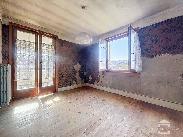 Maison de 7 pièces avec plus de 1'500m² de jardin 9