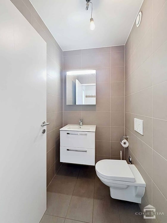 Disponible de suite appartement moderne de 3,5 pièces à deux pas du Léman 9