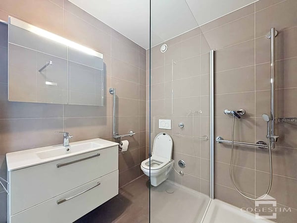 Disponible de suite appartement moderne de 3,5 pièces à deux pas du Léman 8