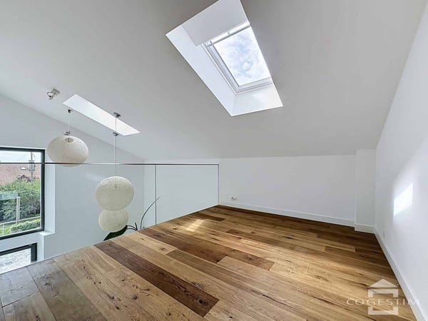 Maison de village mitoyenne de 6.5 pièces entièrement rénovée 9