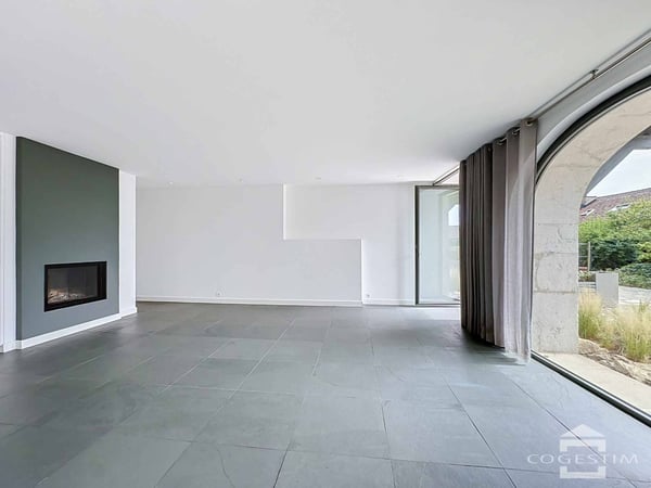 Maison de village mitoyenne de 6.5 pièces entièrement rénovée 5