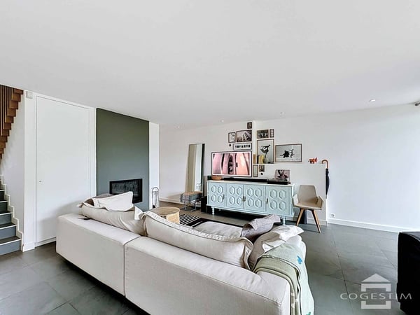 Maison de village mitoyenne de 10.5 pièces entièrement rénovée 5