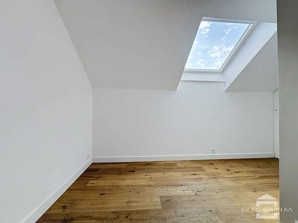 Maison de village mitoyenne de 6.5 pièces entièrement rénovée 13