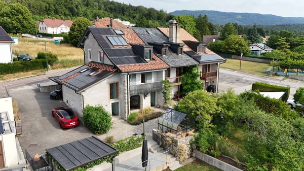 Maison de village mitoyenne de 6.5 pièces entièrement rénovée 9