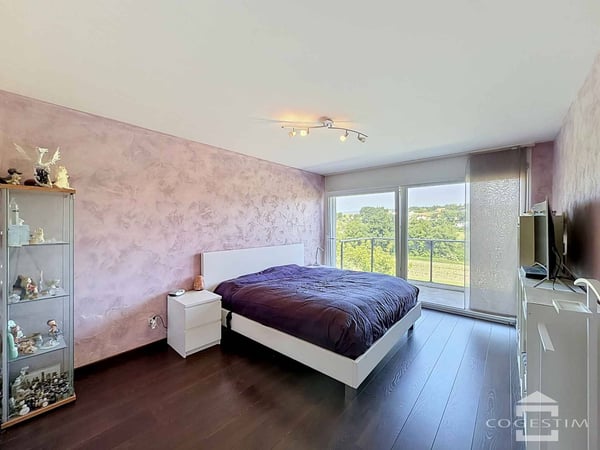 Villa mitoyenne contemporaine de 6.5 pièces 7