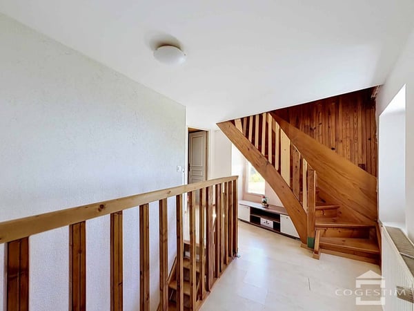 Maison villageoise de 8.5 pièces avec jardin et garage 9