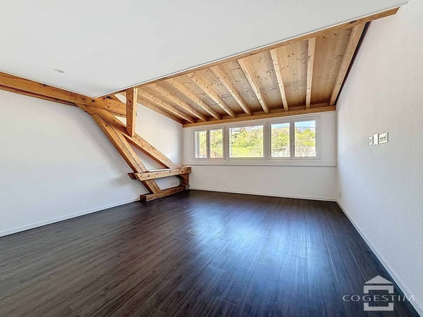 Bureaux spacieux avec 12 places de parc