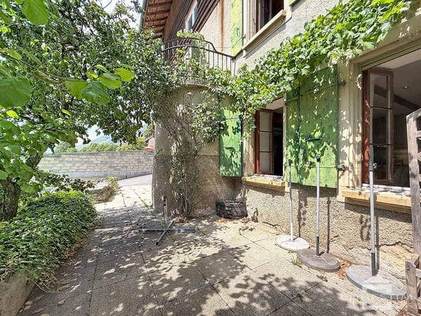 Charmante maison familiale avec grange et dépendance privée 10
