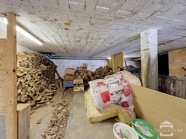 Charmante maison familiale avec grange et dépendance privée 9