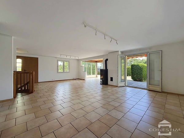 Une maison chaleureuse au cur de Pailly 2