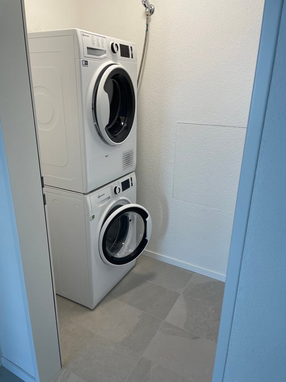 1 1/2 Zimmer-Attikawohnung modern, ruhig und zentral 18