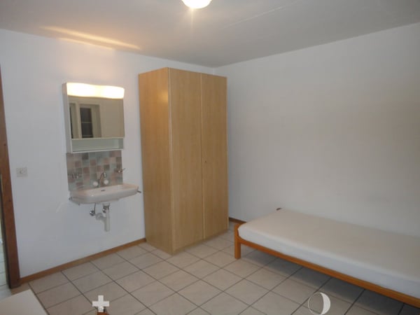 Möbliertes Zimmer in Grossraumwohnung 4