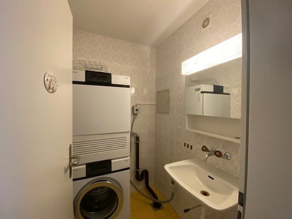 Schöne und gepflegte 3.5-Zimmer-Wohnung im Erdgeschoss plus EH in Nidau 7