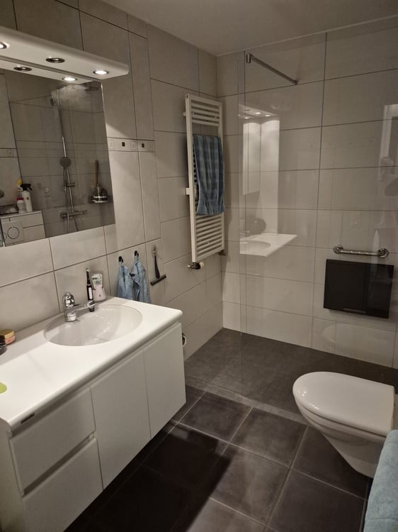 Schöne und gepflegte 3.5-Zimmer-Wohnung im Erdgeschoss  plus EH in Nidau 6