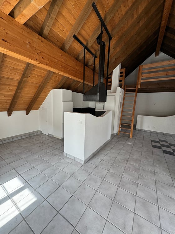 Einzigartige 1.5-Zimmer Wohnung mit Galerie 8