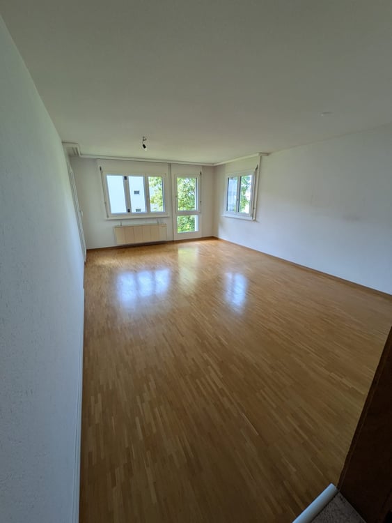BEFRISTET 4.5-Zimmer-Familienwohnung im Amselwegquartier 3